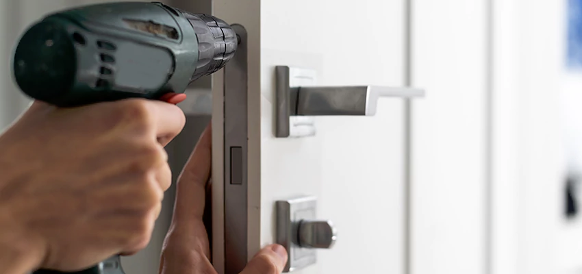 Locksmith For Lock Replacement Near Me in Pasadena, CA