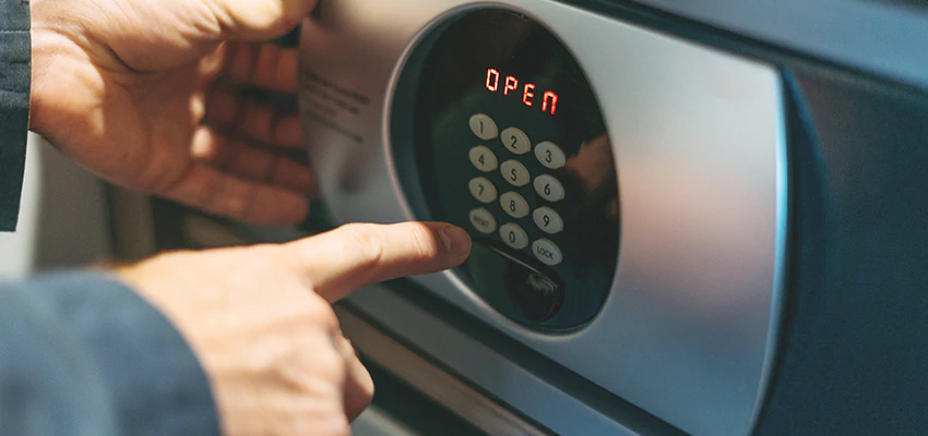 Cash Safe Openers in Pasadena, California