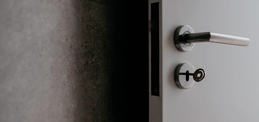 Front Door Handle Repair And Installation in Pasadena, CA